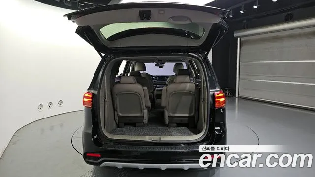 Kia The New Carnival 2019 Черный из Кореи, фото 2