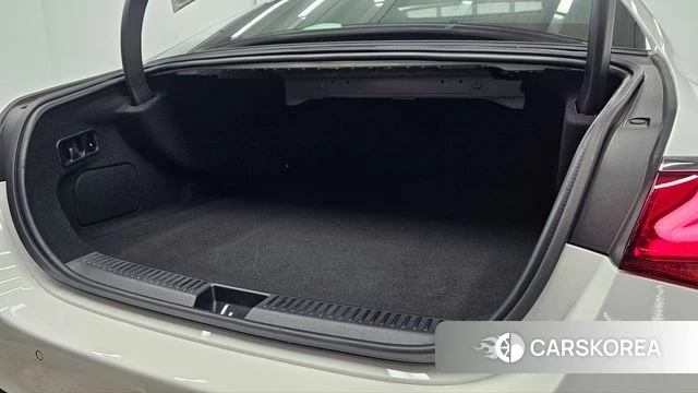 Mercedes-Benz E-Class W214 2025 Белый из Кореи, фото 2