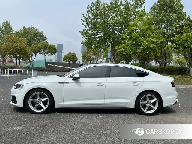 Audi A5 2019 Белый из Китая, фото 2