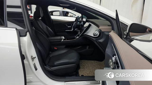 Mercedes-Benz EQE V295 2022 Белый из Кореи, фото 2