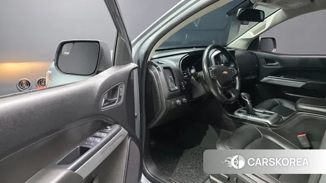 Chevrolet (GM Daewoo) Real New Colorado 2022 Серый из Кореи, фото 2