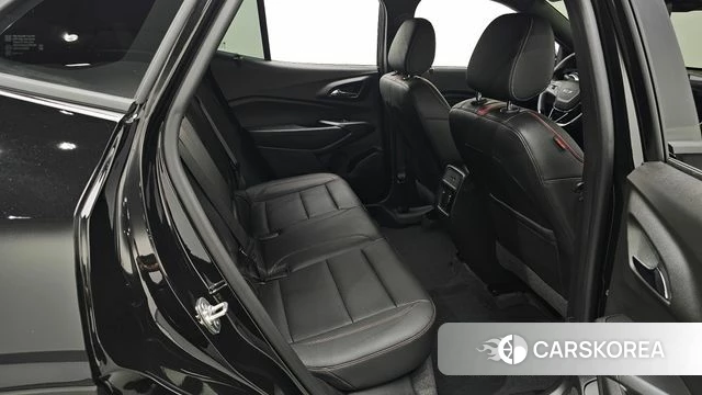 Chevrolet (GM Daewoo) Trax Crossover 2024 Черный из Кореи, фото 2