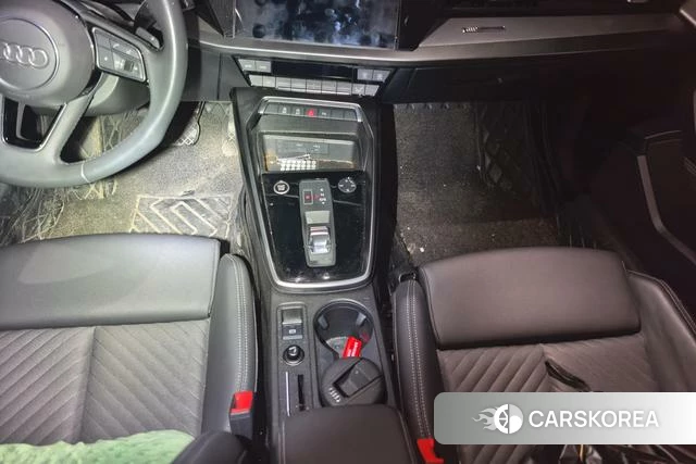 Audi A3 2021 Белый из Китая, фото 2