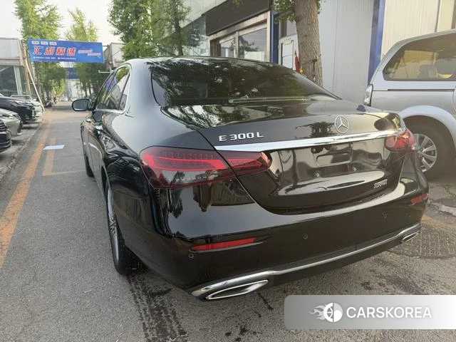 Mercedes-Benz E-class 2021 Черный из Китая, фото 2