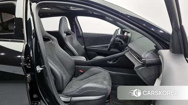 Hyundai Avante (CN7) 2022 Черный из Кореи, фото 2