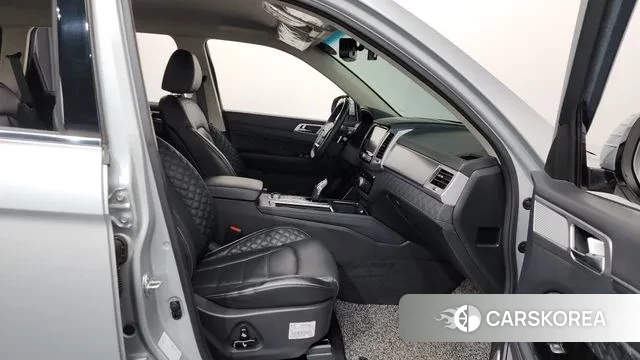 Ssangyong All New Rexton 2022 Серебристо-серый из Кореи, фото 2