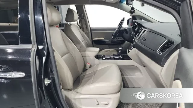 Kia The New Carnival 2018 Черный из Кореи, фото 2