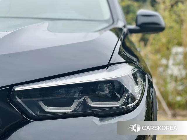 BMW X5 (imported) 2022 Черный из Китая, фото 2