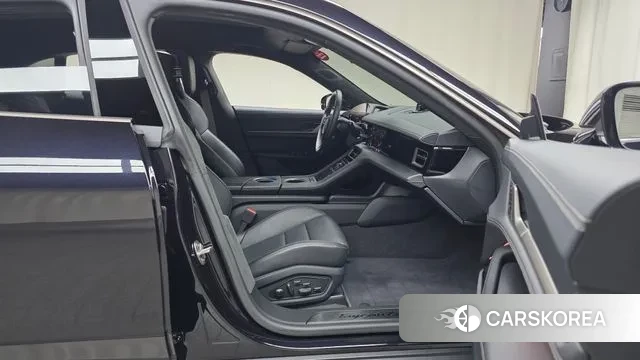 Porsche Taycan 2024 Черный из Кореи, фото 2