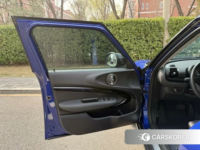 MINI CLUBMAN 2021 Синий из Китая, фото 2