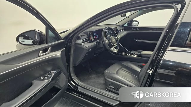 Kia K5 3rd generation 2023 Черный из Кореи, фото 2