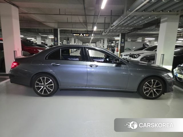 Mercedes-Benz E-Class W213 2020 Серый из Кореи, фото 2