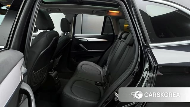 BMW X1 (F48) 2020 Черный из Кореи, фото 2