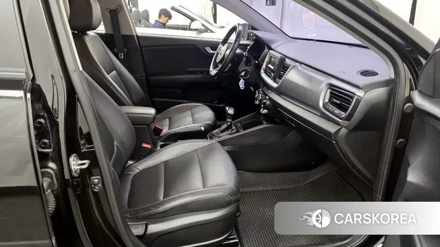 Kia Stonic 2018 Черный из Кореи, фото 2