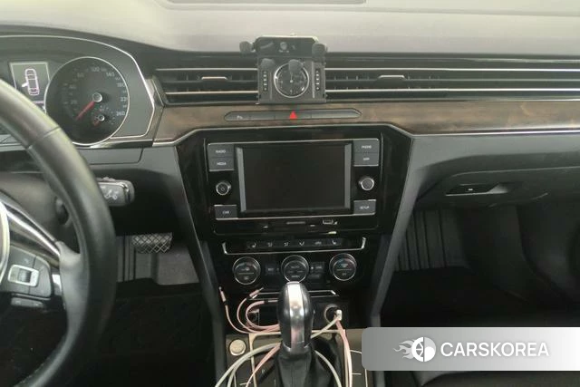 Volkswagen Magotan 2018 Черный из Китая, фото 2