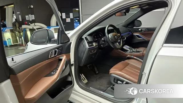 BMW X6 (G06) 2023 Белый из Кореи, фото 2