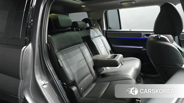 Hyundai Santa Fe (MX5) 2023 Серый из Кореи, фото 2