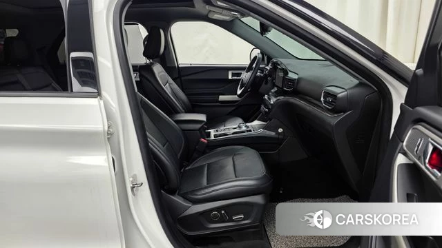 Ford Explorer 6th Generation 2020 Белый из Кореи, фото 2
