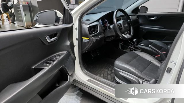 Kia Stonic 2020 Белый из Кореи, фото 2