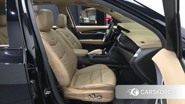 Cadillac XT6 2023 Черный из Кореи, фото 2