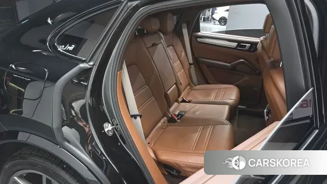 Porsche Cayenne (PO536) 2022 Черный из Кореи, фото 2