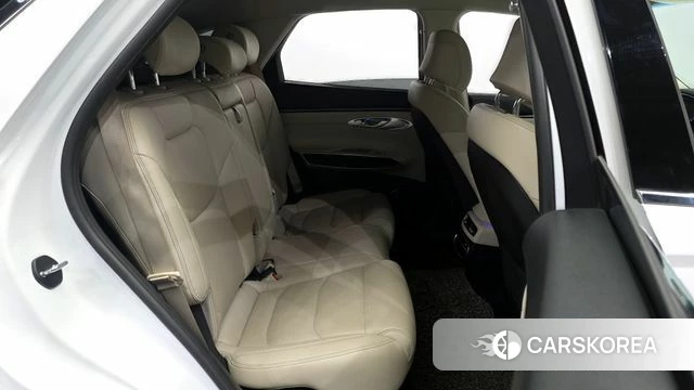 Genesis GV70 2021 Белый из Кореи, фото 2