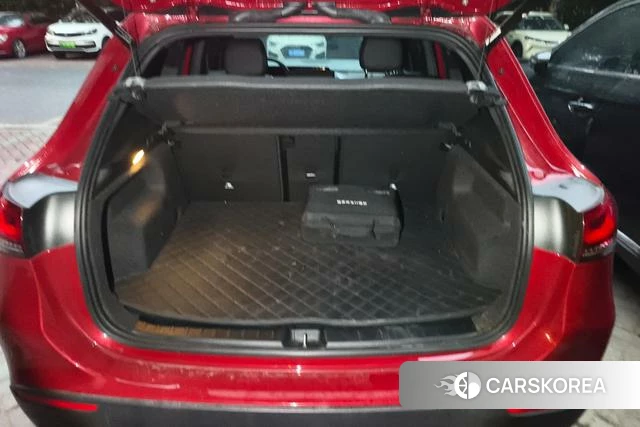 Mercedes-Benz GLA 2023 Красный из Китая, фото 2
