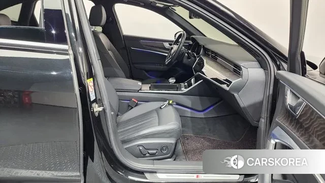 Audi A6 (C8) 2020 Черный из Кореи, фото 2