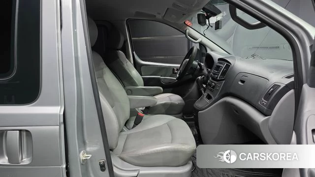 Hyundai The New Grand Starex 2018 Серебряный из Кореи, фото 2
