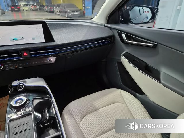 Kia EV6 2022 Черный из Кореи, фото 2