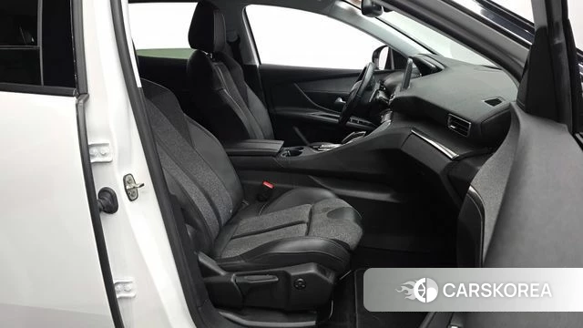 Peugeot 3008 second generation 2021 Белый из Кореи, фото 2