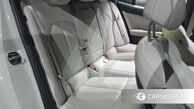 Genesis The New G70 Shooting Brake 2024 Серебристо-серый из Кореи, фото 2