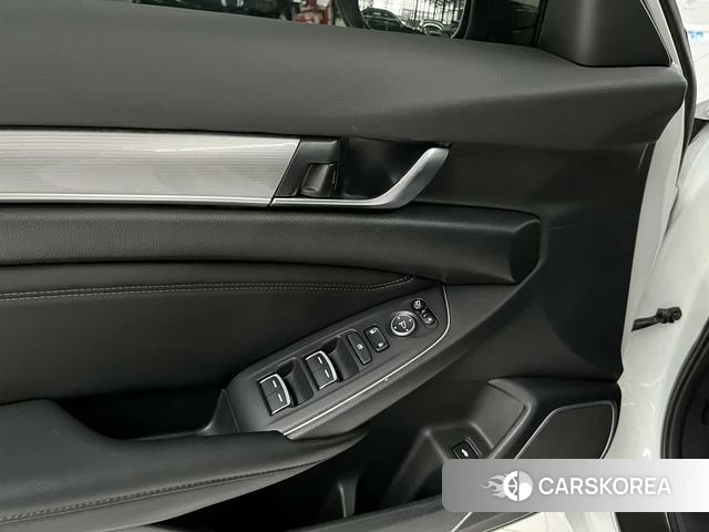Honda Accord 2023 Белый из Китая, фото 2