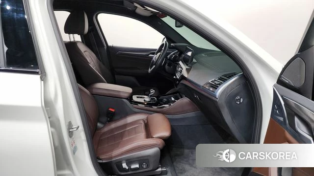 BMW X4 (G02) 2023 Белый из Кореи, фото 2