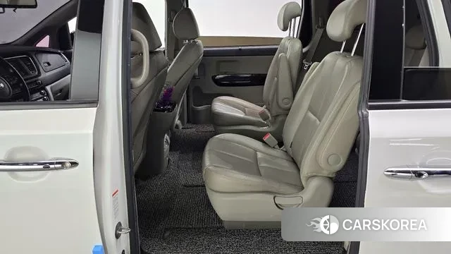 Kia The New Carnival 2019 Белый из Кореи, фото 2