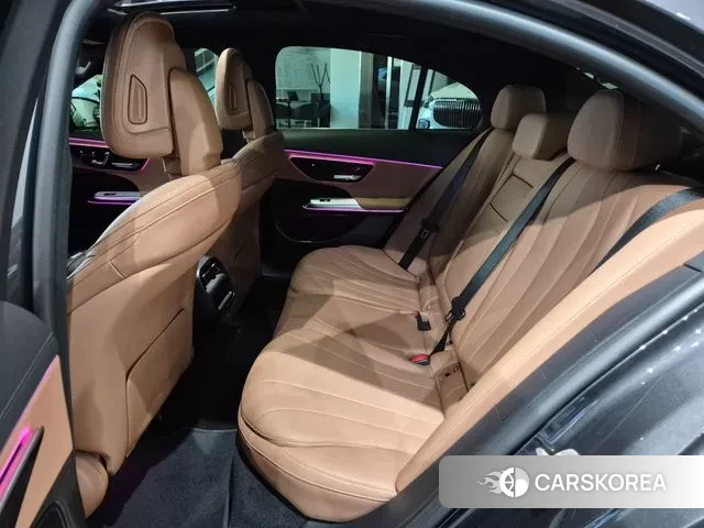 Mercedes-Benz E-Class W214 2024 Серый из Кореи, фото 2