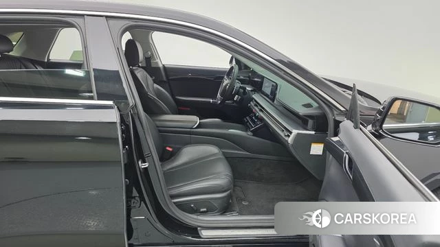 Hyundai Grandeur Hybrid (GN7) 2023 Черный из Кореи, фото 2