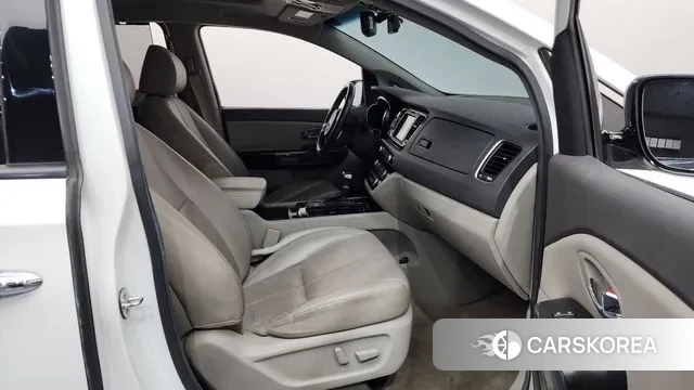 Kia All New Carnival 2018 Белый из Кореи, фото 2