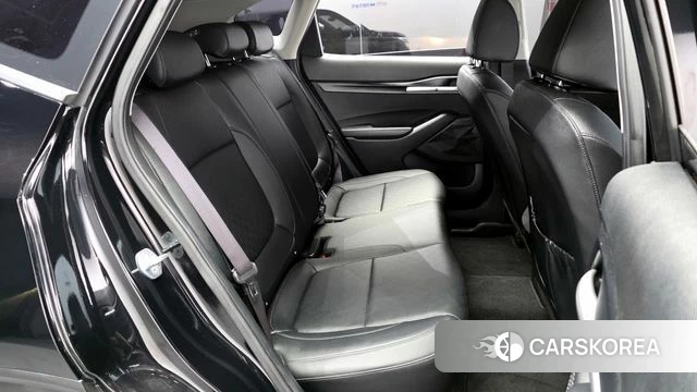 Kia Seltos 2022 Черный из Кореи, фото 2