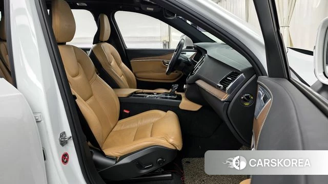 Volvo XC90 second Generation 2018 Белый из Кореи, фото 2