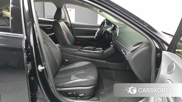 Hyundai Sonata (DN8) 2021 Черный из Кореи, фото 2