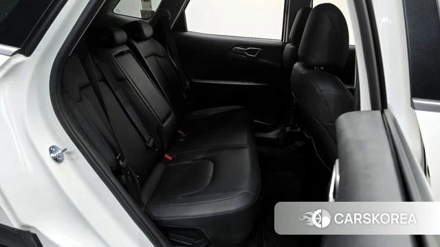 Kia Sportage 5th Generation Hybrid 2024 Белый из Кореи, фото 2