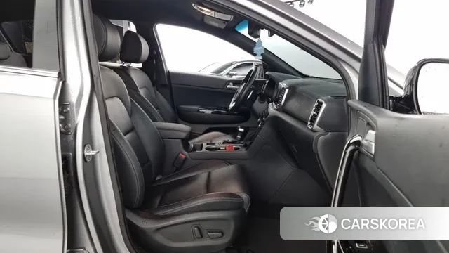 Kia Sportage The Bold 2018 Серебристо-серый из Кореи, фото 2