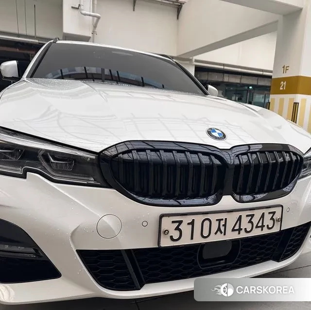 BMW 3 Series (G20) 2022 Белый из Кореи, фото 2