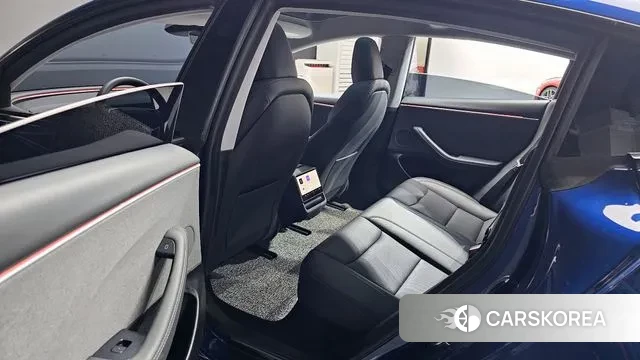 Tesla Model 3 2024 Синий из Кореи, фото 2