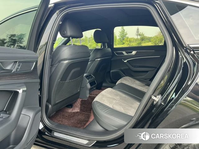 Audi A6L 2023 Черный из Китая, фото 2