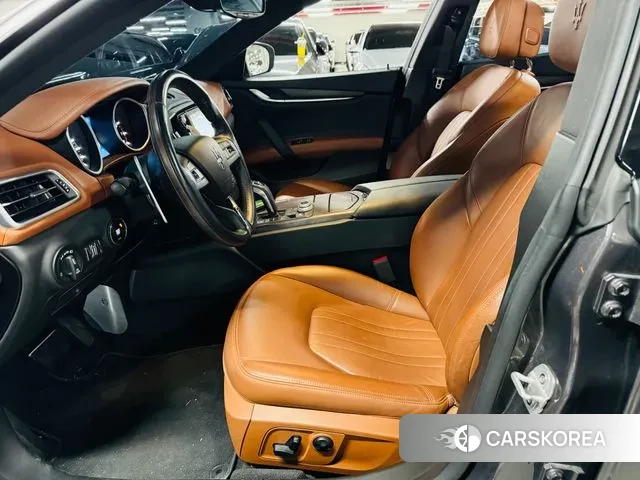 Maserati Ghibli 2020 Песочный из Кореи, фото 2