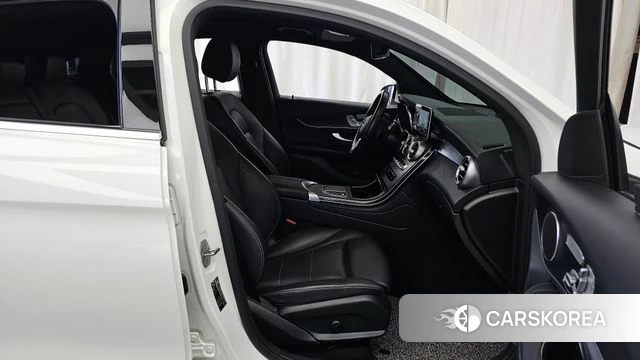 Mercedes-Benz GLC-Class X253 2021 Белый из Кореи, фото 2