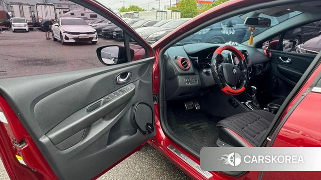 Renault Korea (Samsung) Clio 2018 Красный из Кореи, фото 2