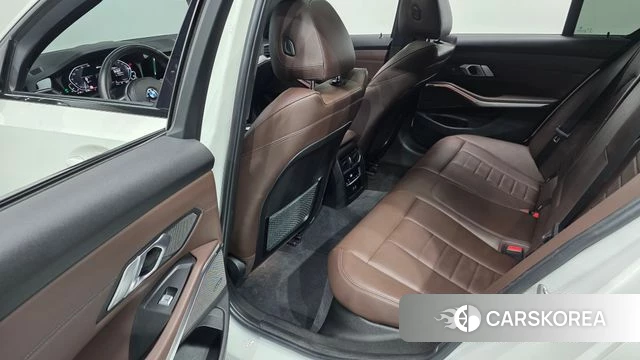 BMW 3 Series (G20) 2021 Белый из Кореи, фото 2